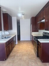 548 Carrie Cir in San Marcos, CA - Building Photo - Building Photo