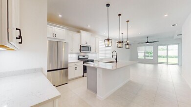 10677 SW Gloriana St in Port St. Lucie, FL - Building Photo - Building Photo