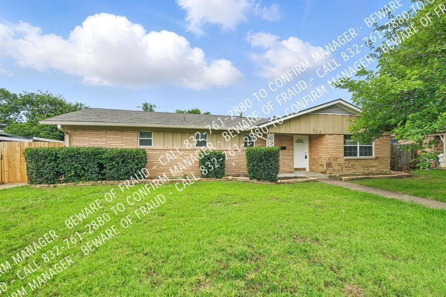 506 E Alexander Ln in Euless, TX - Building Photo