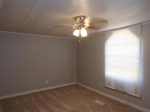 919 Austin St in Kingsland, TX - Building Photo - Building Photo