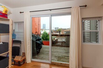 124 S 12th St in Pittsburgh, PA - Building Photo - Building Photo