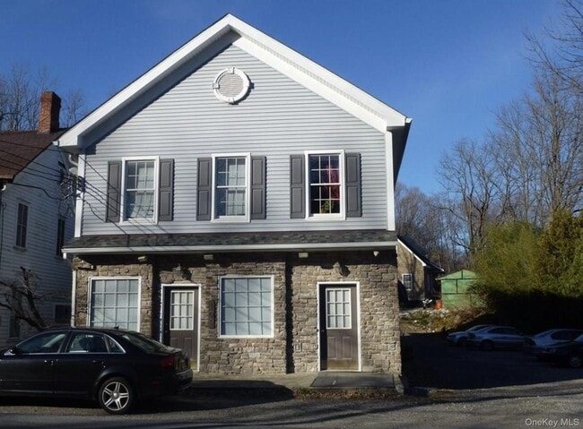 property at 106 Newport Bridge Rd