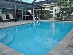 3111 SE 22nd Pl in Cape Coral, FL - Building Photo - Building Photo