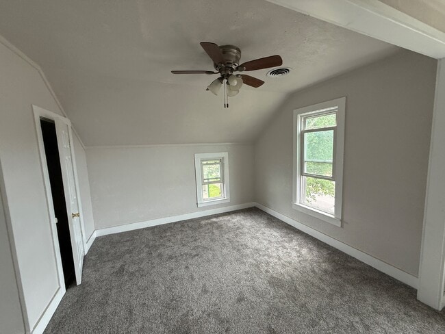 9 E Somo Ave in Tomahawk, WI - Building Photo - Building Photo