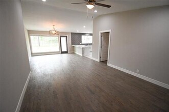 1114 W Northgate Dr in Irving, TX - Building Photo - Building Photo