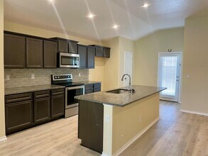 7510 102nd St in Lubbock, TX - Building Photo - Building Photo