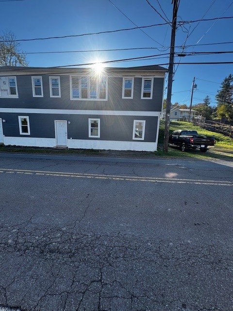23 Old Lake Rd, Unit Apartment 3 in Dallas, PA - Building Photo - Building Photo