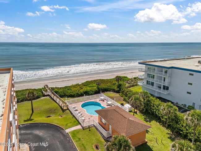 1941 Jimmy Buffett Mem Hwy in Indian Harbour Beach, FL - Building Photo - Building Photo