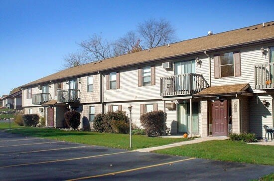 3161 Mill Creek Dr, Unit 8 in Kalamazoo, MI - Foto de edificio