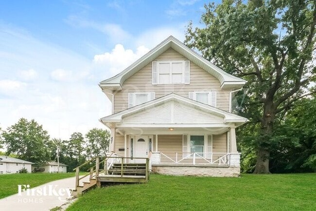 property at 401 E College St