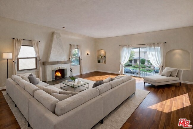 property at 1227 Ridgeley Dr