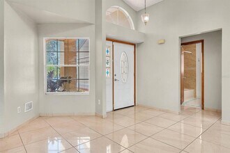 2505 Kingston Ct in Kissimmee, FL - Building Photo - Building Photo