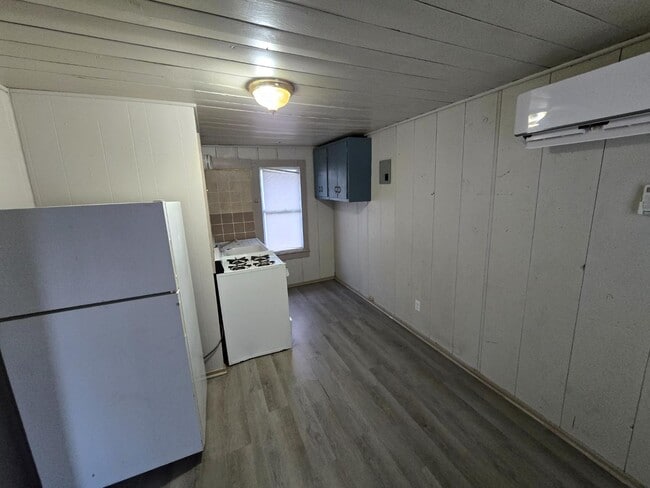 501 E Main St in Stroud, OK - Building Photo - Building Photo