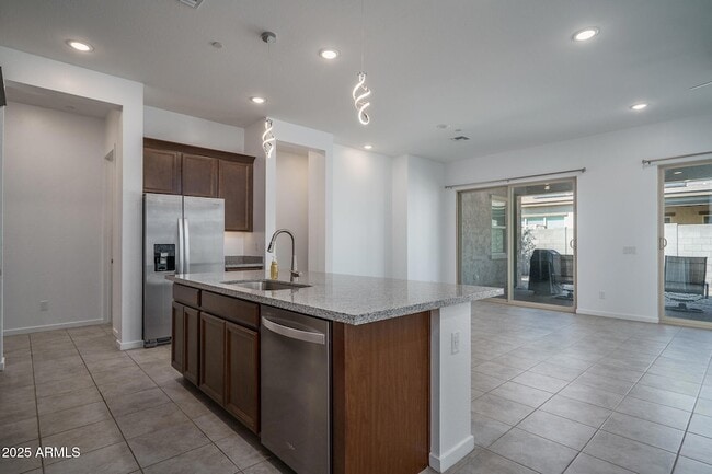 14084 W Desert Flower Dr in Goodyear, AZ - Building Photo - Building Photo