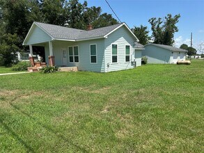 3502 1st St in Pattison, TX - Building Photo - Building Photo