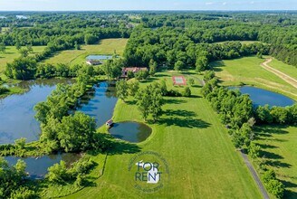 7255 E Baldwin Rd in Grand Blanc, MI - Building Photo - Building Photo