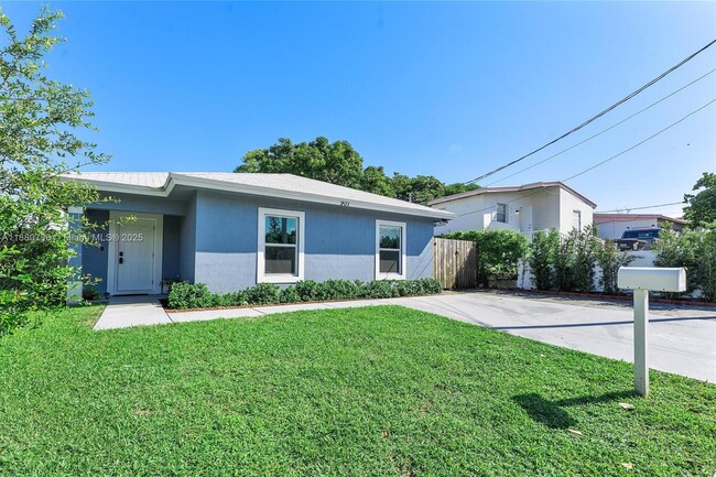 901 20th St in West Palm Beach, FL - Building Photo - Building Photo