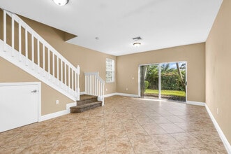 3734 NE 4th Ter in Pompano Beach, FL - Building Photo - Building Photo