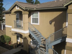 Derby Terrace in San Diego, CA - Foto de edificio - Building Photo