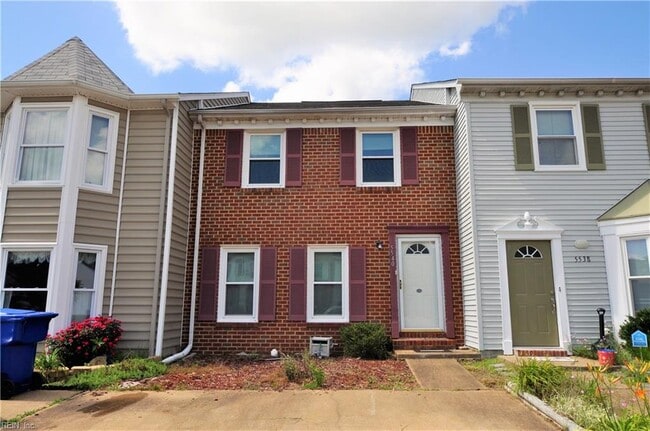 5540 Finespun Last in Virginia Beach, VA - Building Photo - Building Photo