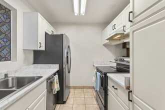 92-1068-1185 Palahia St in Kapolei, HI - Building Photo - Building Photo