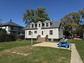 272 W 4th St in Manteno, IL - Building Photo - Building Photo