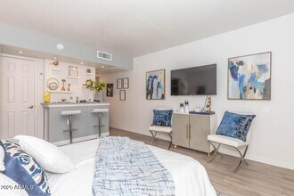 2936 E Indian School Rd in Phoenix, AZ - Building Photo - Building Photo