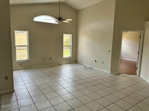 1203 Creek Side Cir in Rockledge, FL - Building Photo - Building Photo