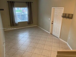 2307 Anchor Ct in Fort Lauderdale, FL - Building Photo - Building Photo