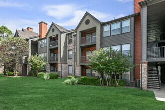 89 East in Tulsa, OK - Foto de edificio - Building Photo