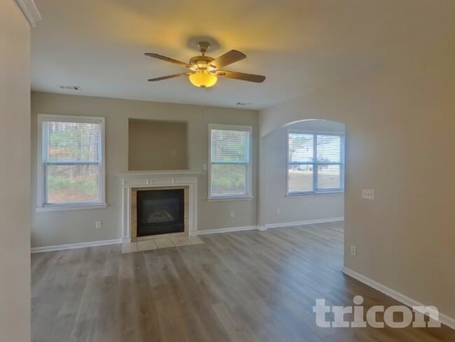 9106 Valleyview Ct in Union City, GA - Foto de edificio - Building Photo