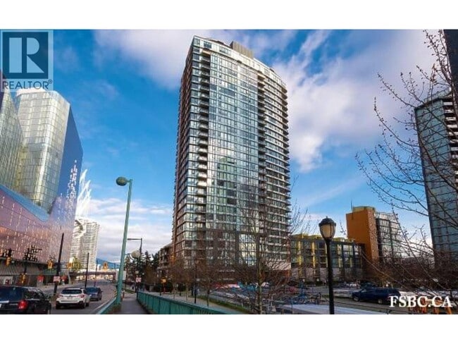 33 Smithe St in Vancouver, BC - Building Photo - Building Photo