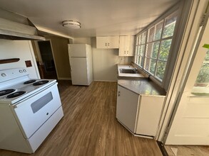23411 Glenwood Dr in Los Gatos, CA - Building Photo - Building Photo