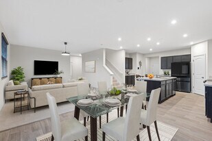 1375 Theodore Dr in Lockbourne, OH - Building Photo