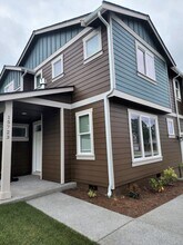 15723 View Dr Ct SE in Yelm, WA - Building Photo - Building Photo