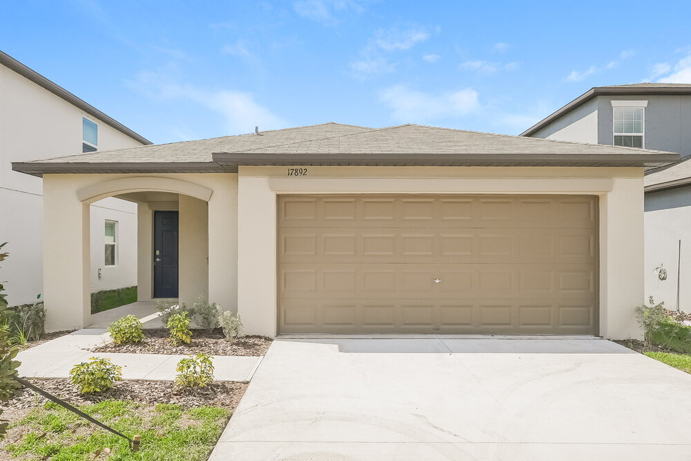 17892 Blissful Stars Dr in Lutz, FL - Building Photo