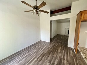 3500 Pueblo Ct in Bakersfield, CA - Building Photo - Building Photo