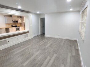 696 Dotterel Rd in Delray Beach, FL - Building Photo - Building Photo
