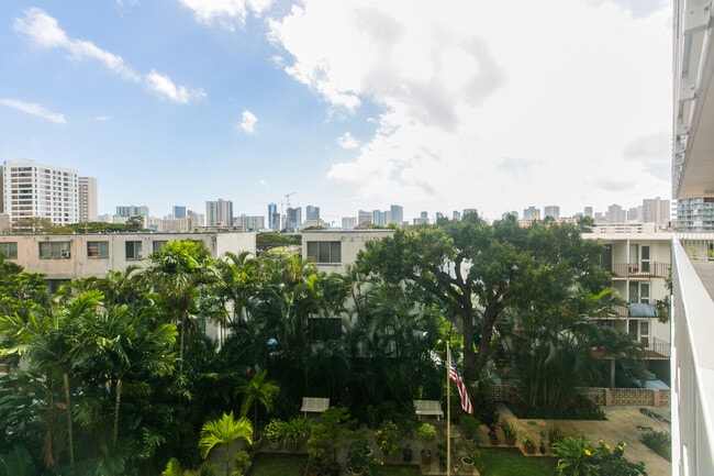property at 1617 Keeaumoku St