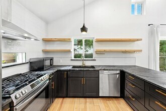 53 Comal St in Austin, TX - Building Photo - Building Photo