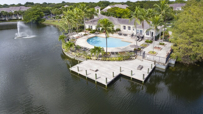 St. Tropez Townhomes & Villas