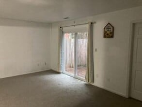 371 Advocate Ct in Newport News, VA - Building Photo - Building Photo