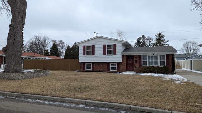 property at 5336 Brophy Dr