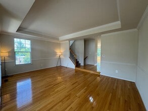 42292 Shoover Square in Chantilly, VA - Building Photo - Building Photo