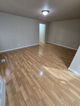 18037 SE Rose St-Unit -18037 in Portland, OR - Building Photo - Building Photo