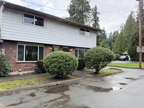 1615 63rd St SE in Everett, WA - Foto de edificio - Building Photo