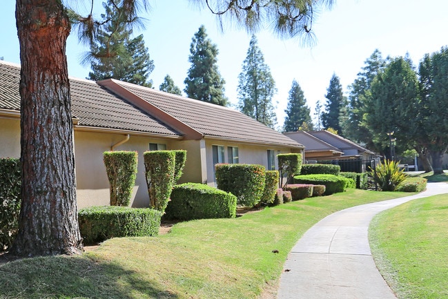 River Park Place in Fresno, CA - Foto de edificio - Building Photo