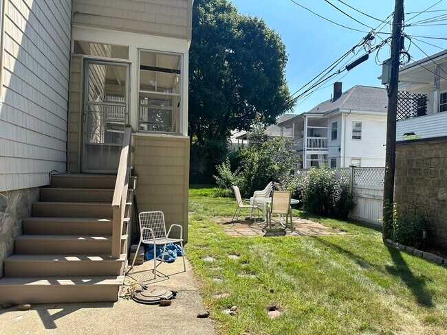 144 Manthorne Rd, Unit 1 in Boston, MA - Building Photo - Building Photo