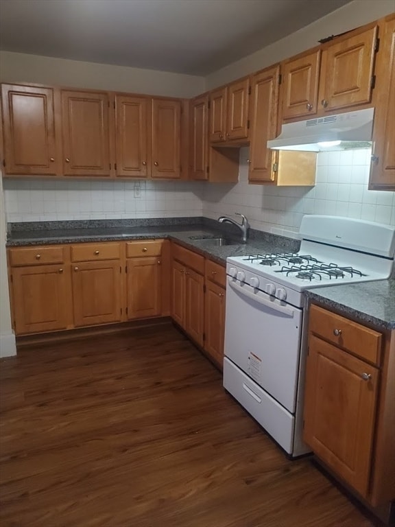 property at 9 Victory Rd
