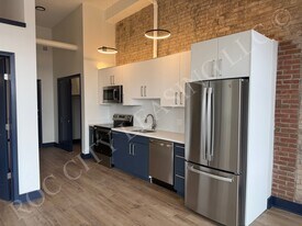 151 St Paul St in Rochester, NY - Building Photo